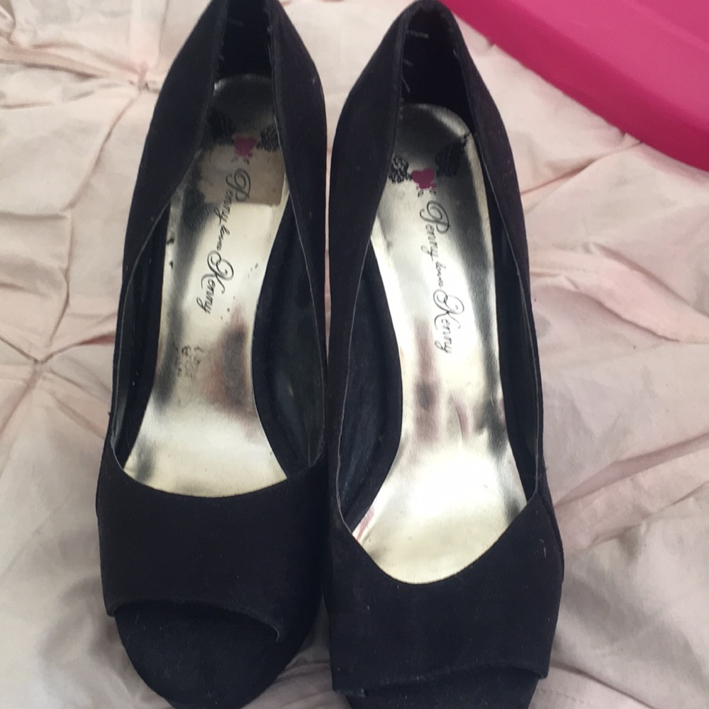 Black velvet heels